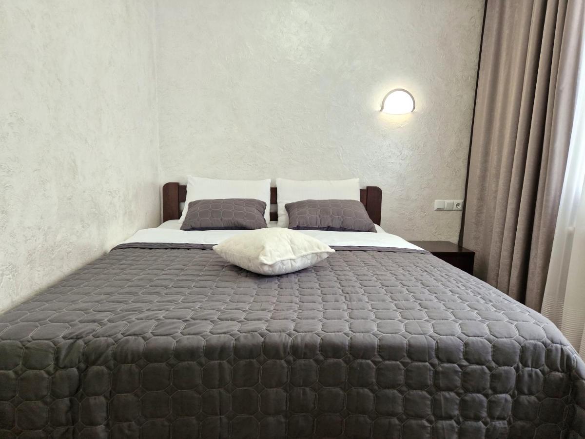 איוונו-פרנקיבסק Cozy Apartment On Belvedere מראה חיצוני תמונה