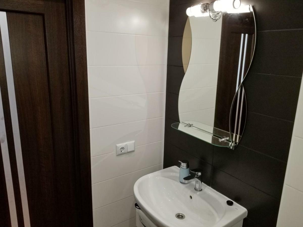 איוונו-פרנקיבסק Cozy Apartment On Belvedere מראה חיצוני תמונה